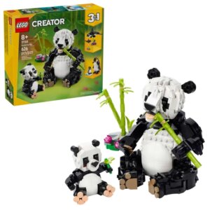 Wild Animals: Panda Family Wild Animals: Panda Family